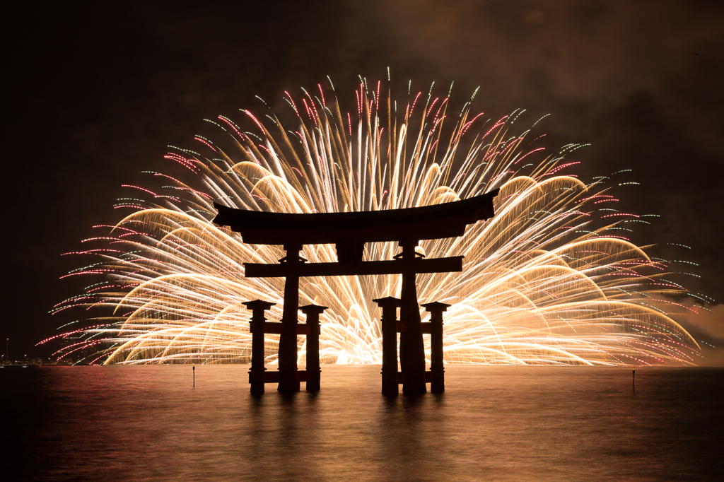 宮島水中花火大会