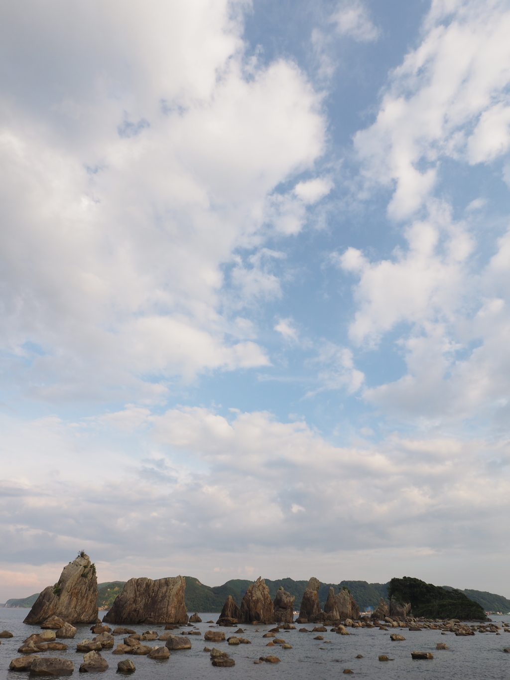 和歌山県串本町_橋杭岩