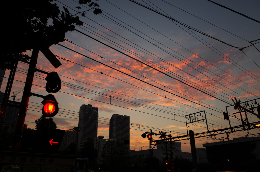 夕焼けと踏切