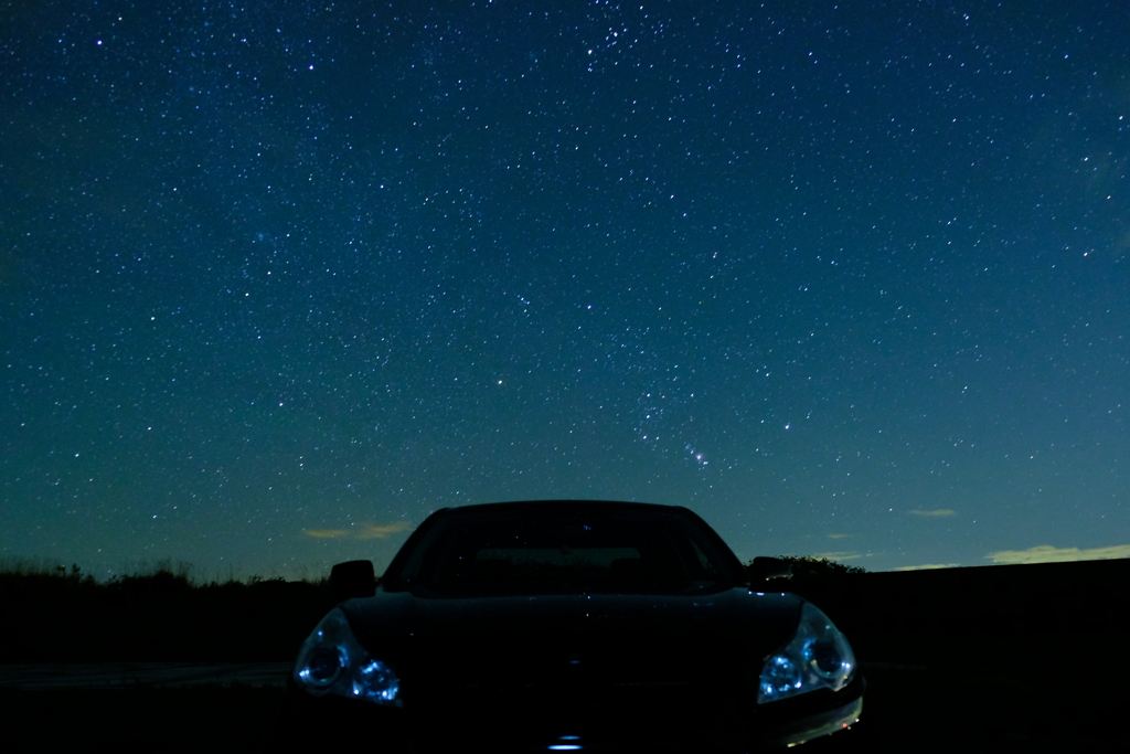 マイカーと星空