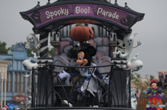 SPOOKY  BOO!   PARADE