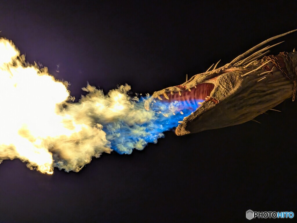 火を吹くドラゴン