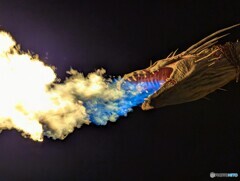 火を吹くドラゴン