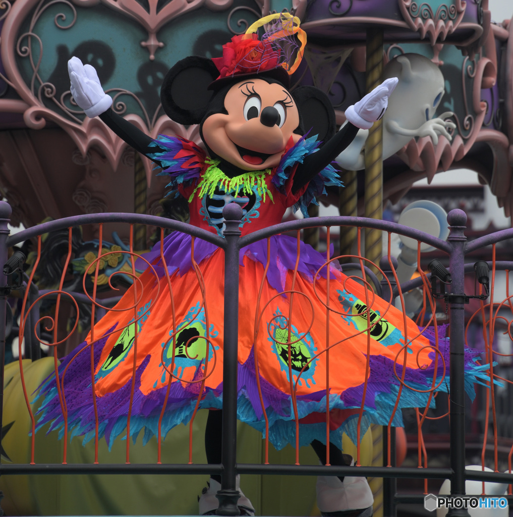ハロウィーンのミニー