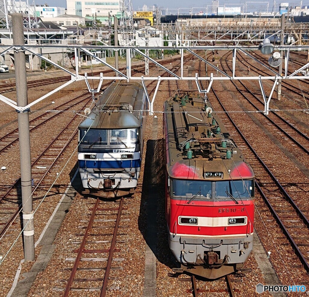 桃太郎とレッドサンダー