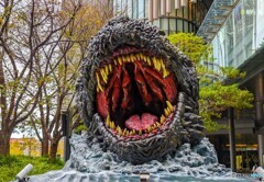 梅田のゴジラ②