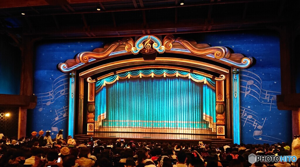 フォレスト  シアター