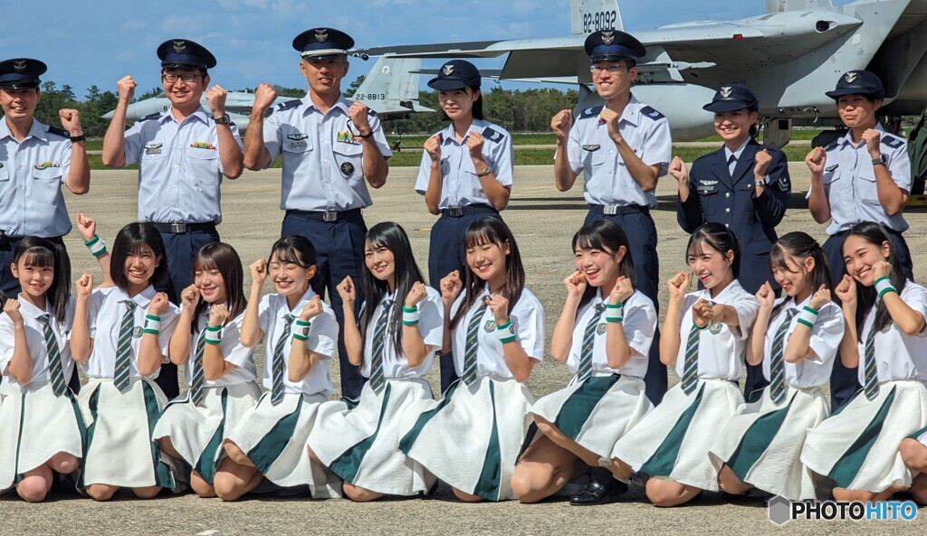 自衛官と「ほくりくアイドル部」