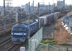 夕刻の貨物列車