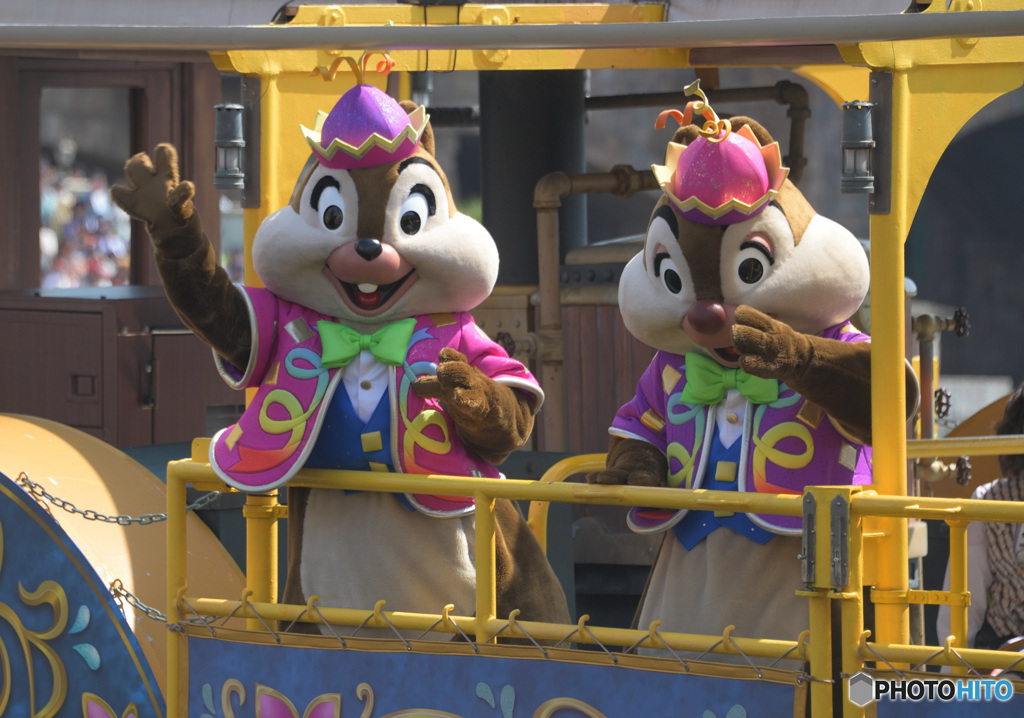 船上のチップ＆デール