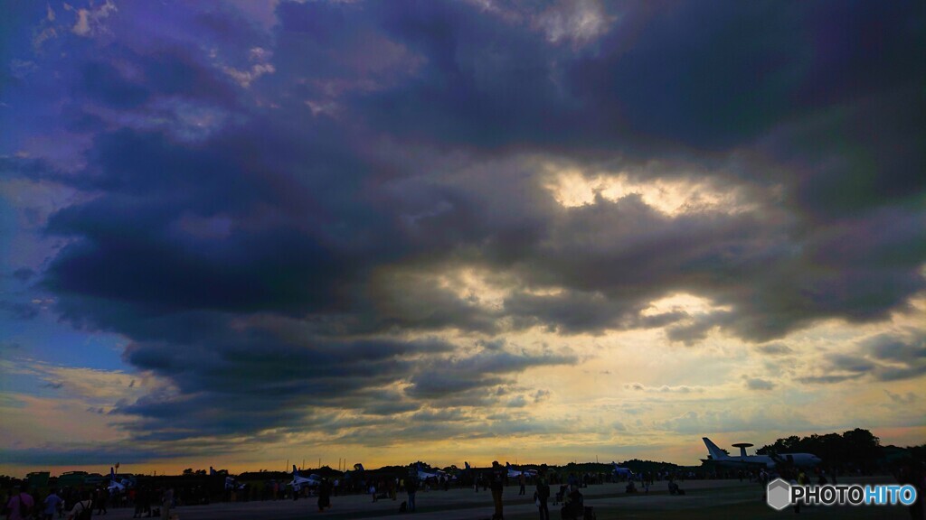浜松基地の夕暮れ