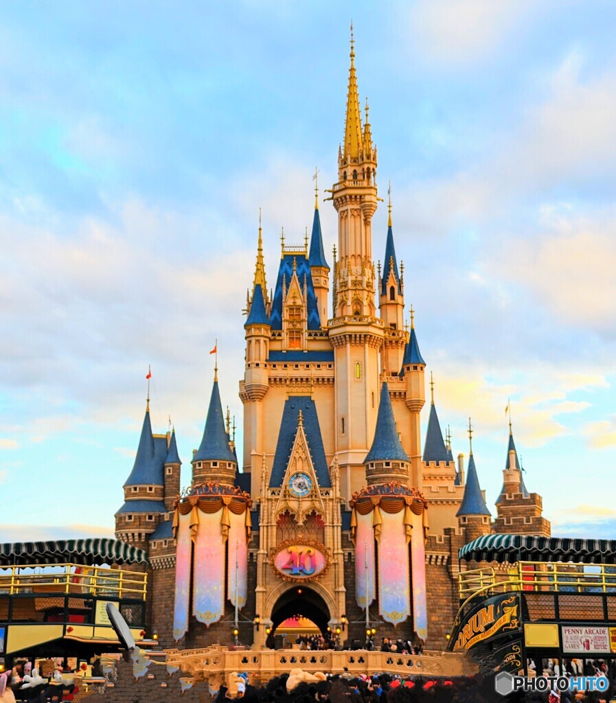 夕刻のシンデレラ城