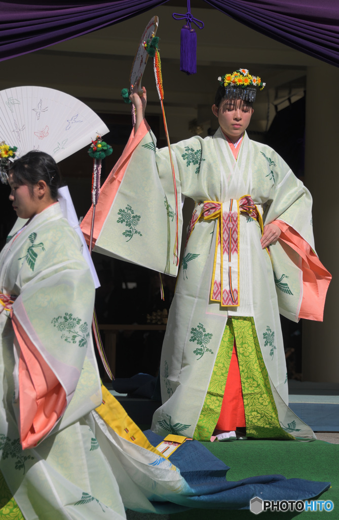 巫女舞の後で②