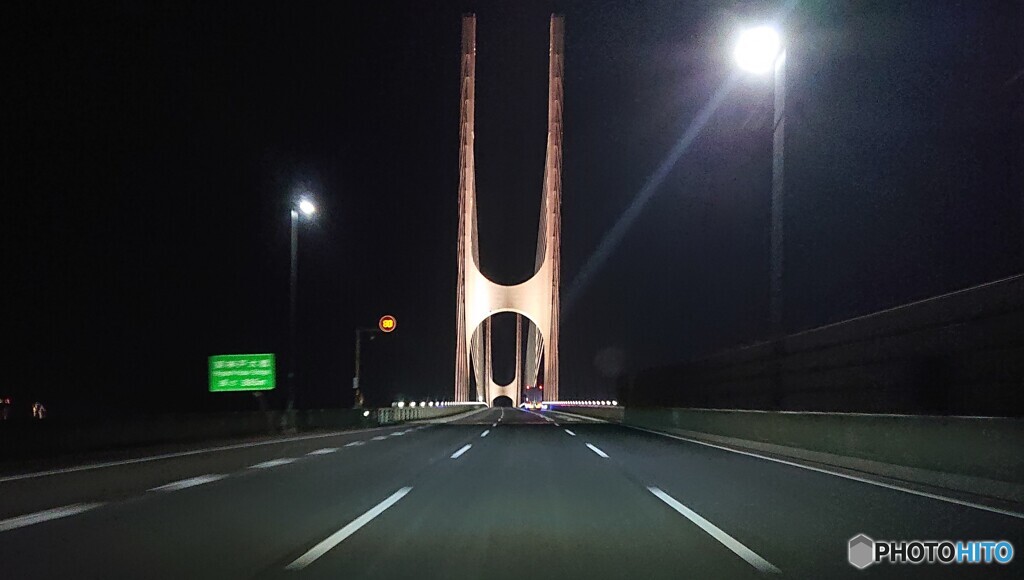 夜の都市高速