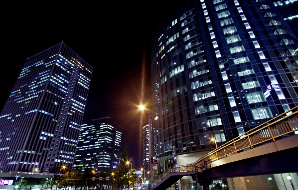 通勤夜景　～梅田新道交差点から～