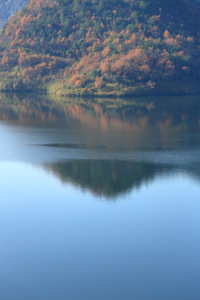 奥津湖秋景