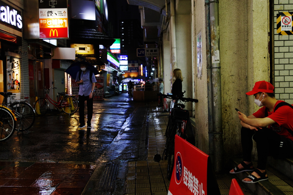 今夜は雨