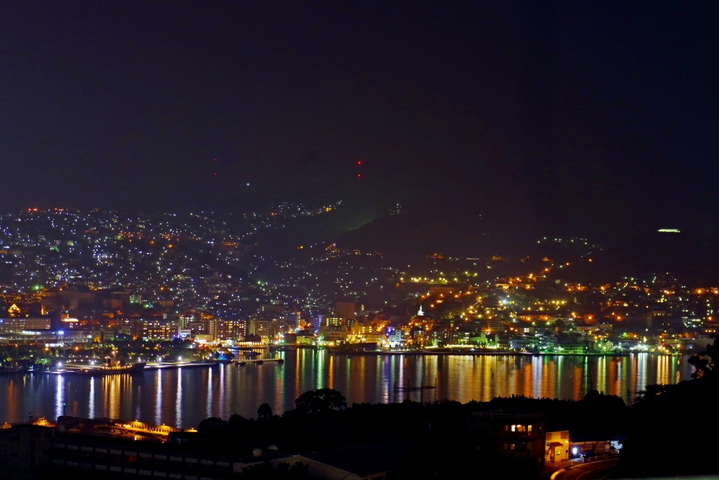 世界新三大夜景、長崎　～ルークプラザホテルより～