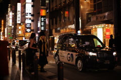 メーテルさん、今夜はタクシーでお帰りですか？