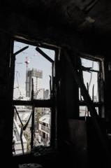 破壊　⑥　＜※注　刺激描写です＞