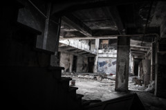 破壊　⑧　＜※注　刺激描写です＞