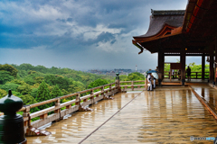 雨の舞台