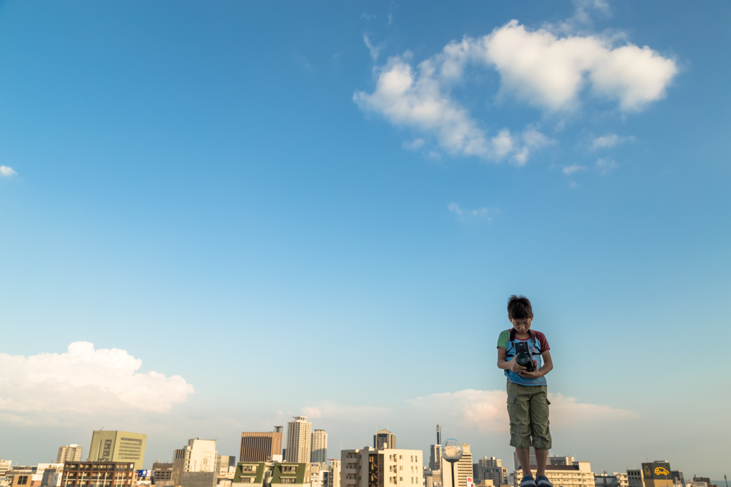 空と子供