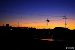日が沈む