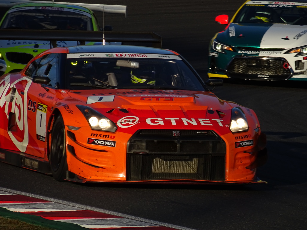 2015S耐鈴鹿　レース終盤　傾く日射しへ