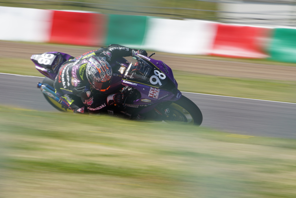 2019JSB1000鈴鹿　逆バンク