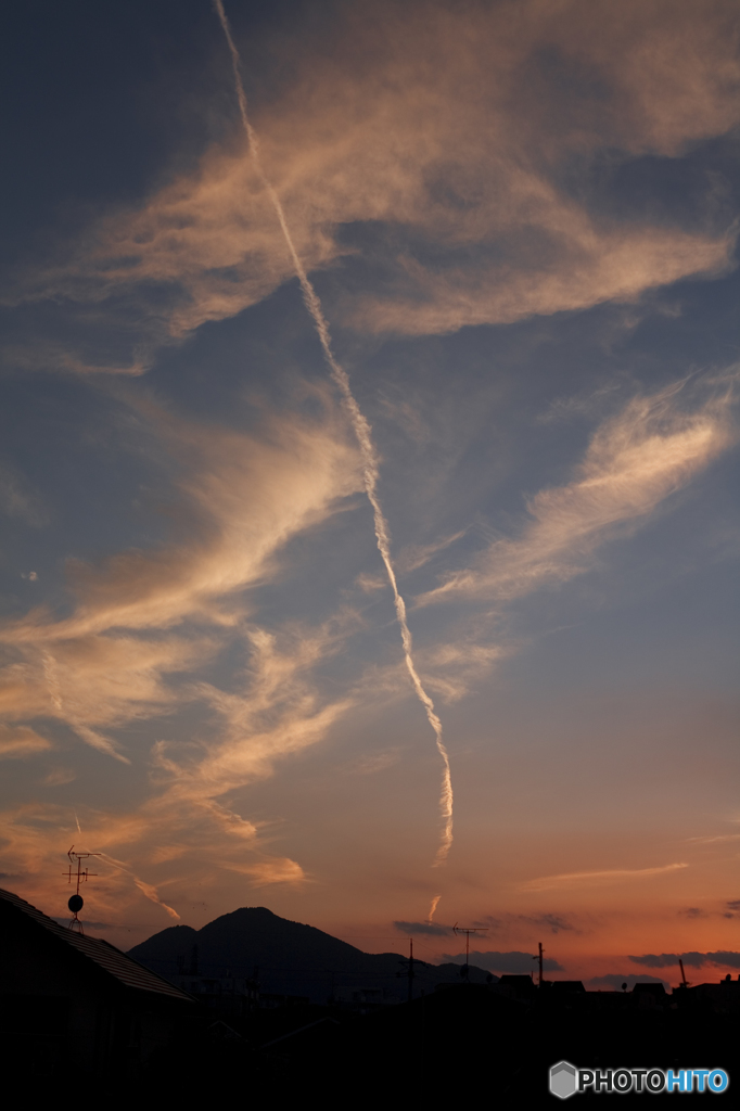 夕焼けの二上山