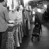 出口へ急ぐ