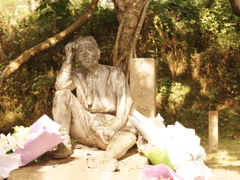 考える八田さん