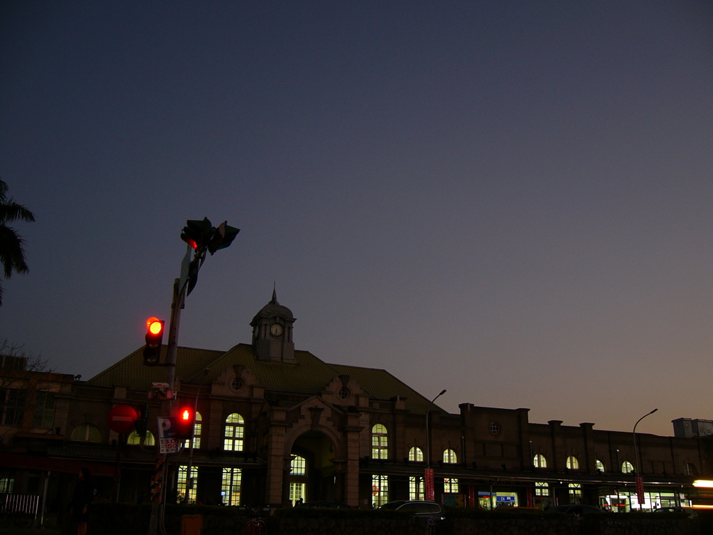 LUMIX LC70最後の夜　新竹駅