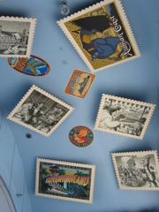 天井を見ると…