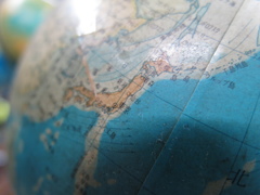 地球儀の中の日本。