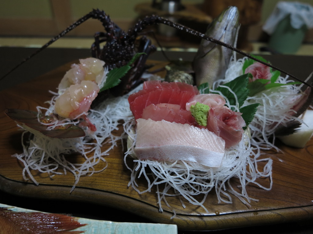 お造り・・・伊勢海老つき。