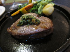 飛騨牛のフィレステーキ。