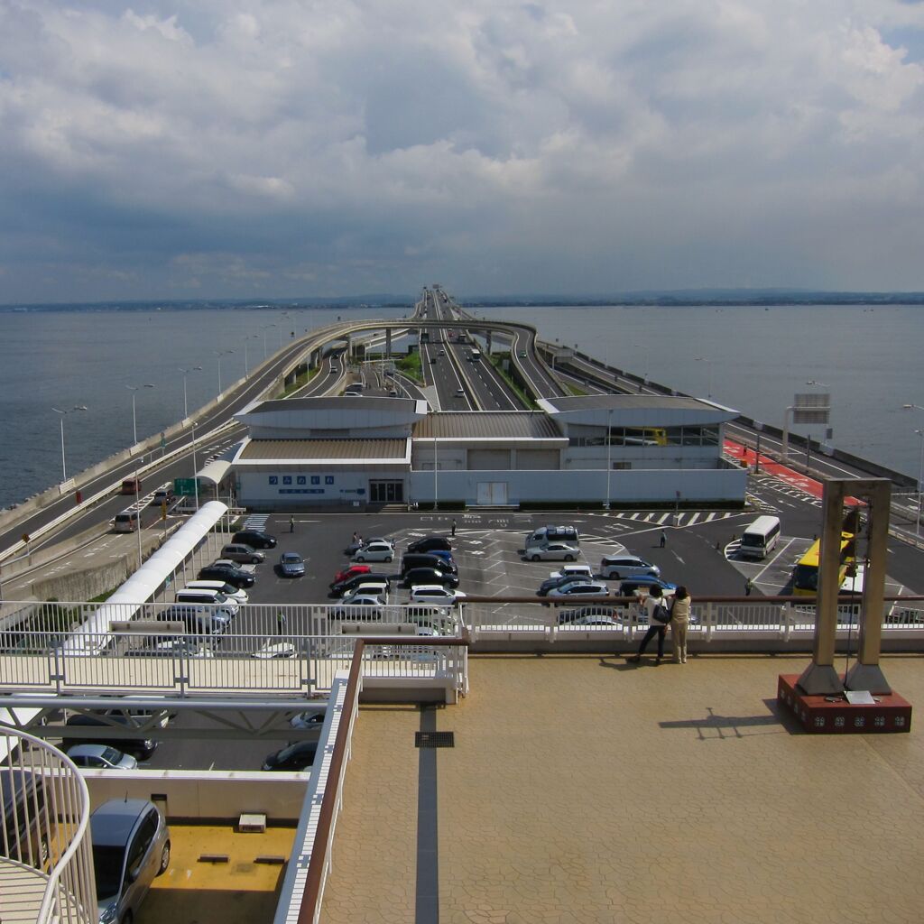 海ほたるの上