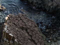 爪木崎の柱状節理。