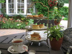 お茶にしよっと。