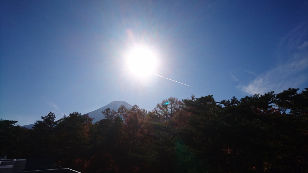 富士山とひこうき雲