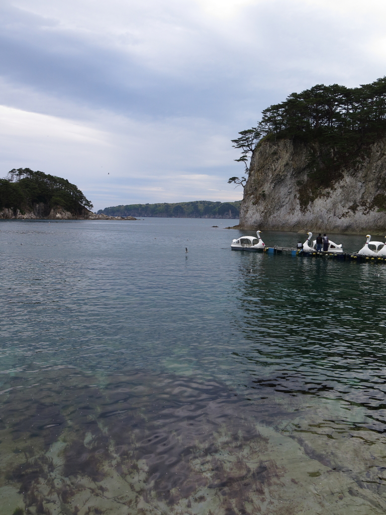 浄土ヶ浜の遊歩道から*