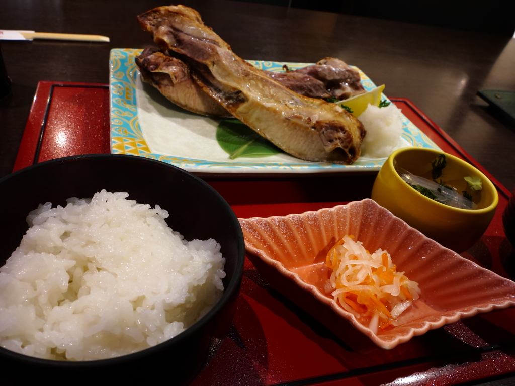 まぐろカマ焼き定食