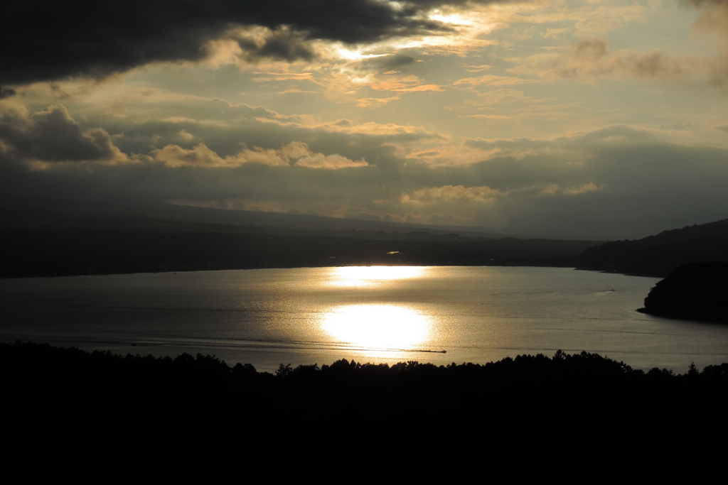 山中湖の夕陽