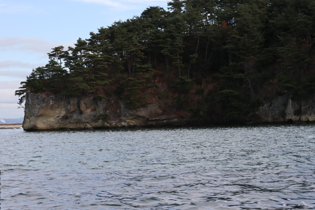 奥松島嵯峨渓遊覧船より