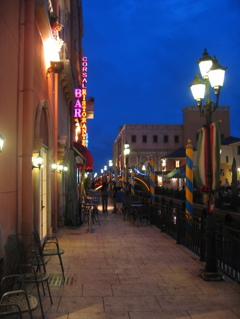 今はなきイタリア村にて