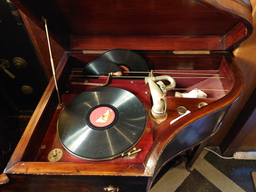 レトロなレコードプレーヤー