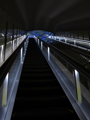 上りエスカレーターなう。