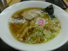 サービスエリアのラーメン